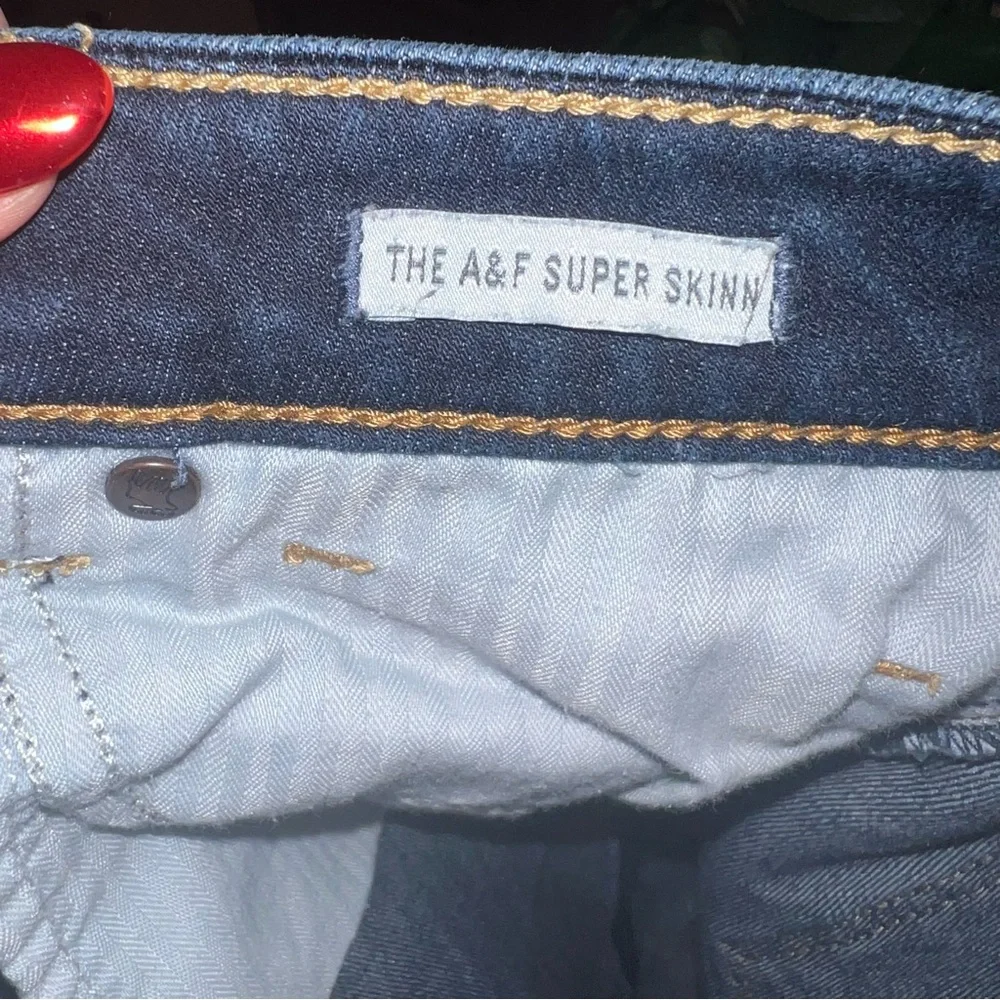 Abercrombie & Fitch Dark Wash Skinny Jeans Size 6R Stretch Denim - Picture 8 of 9